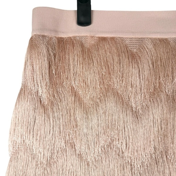 BCBGMAXAZRIA MODIE CROCHET FRINGE MINI SKIRT BARE PINK Size Medium - Picture 2 of 5